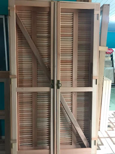 Portas venezianas